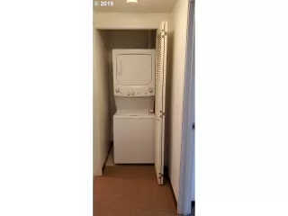 Photo #6: 19590880 Listing