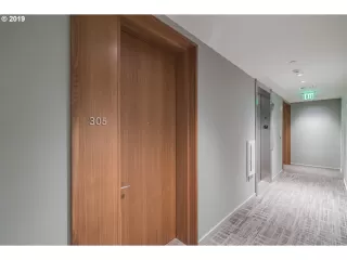 Photo #3: 19591583 Listing