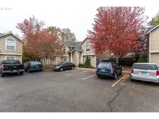 Photo #1: 19597444 Listing