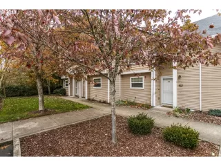 Photo #2: 19597444 Listing