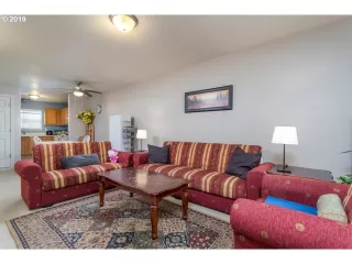 Photo #6: 19597444 Listing