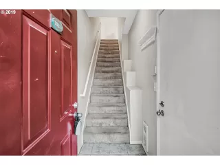 Photo #1: 19599648 Listing