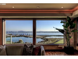 Photo #1: 19600129 Listing