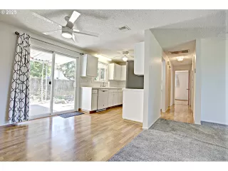 Photo #2: 196006476 Listing 