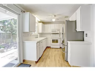 Photo #4: 196006476 Listing 