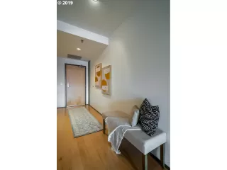 Photo #4: 19602374 Listing