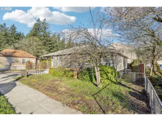 Photo #3: 196035535 Listing 