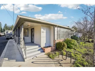 Photo #4: 196035535 Listing 