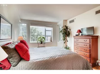 Photo #4: 19607512 Listing 
