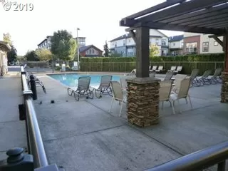 Photo #3: 19610956 Listing