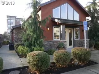 Photo #6: 19610956 Listing