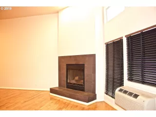 Photo #2: 19612095 Listing