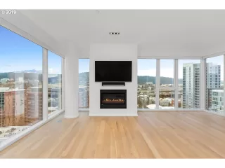 Photo #2: 19612499 Listing