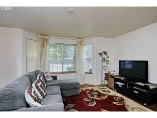 Photo #2: 19620529 Listing 