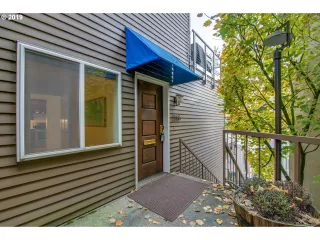 Photo #1: 19624204 Listing