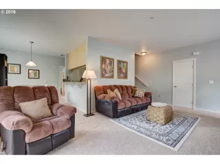 Photo #3: 19626053 Listing 