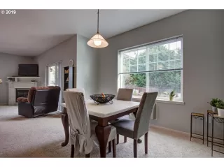 Photo #6: 19626053 Listing 