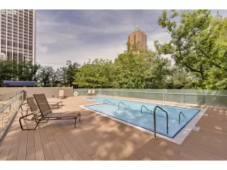 Photo #2: 196274819 Listing