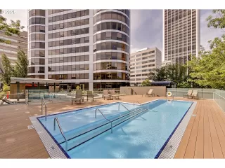 Photo #3: 196274819 Listing