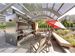 Photo #4: 196274819 Listing