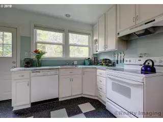 Photo #2: 19631026 Listing