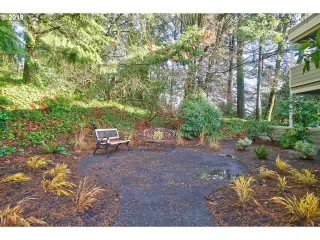 Photo #6: 19633242 Listing