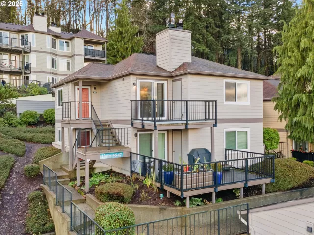 MLS: 196334017 Condo For Sale