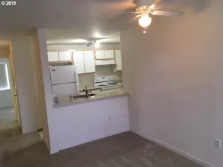 Photo #1: 19635709 Listing