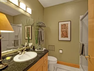 Photo #3: 19639401 Listing