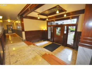 Photo #3: 19646871 Listing