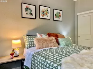 Photo #2: 19647986 Listing 