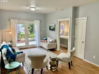 Photo #5: 19647986 Listing 