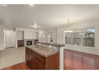 Photo #2: 19650632 Listing 