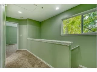 Photo #5: 19653391 Listing