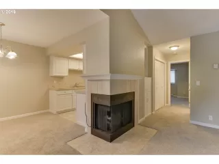 Photo #6: 19654443 Listing