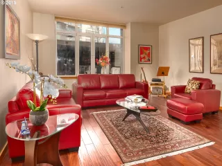 Photo #2: 19656308 Listing 