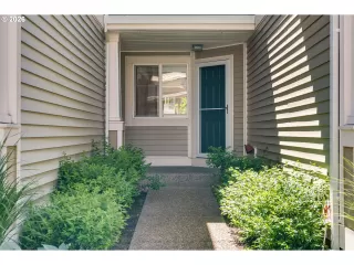 Photo #2: 196594158 Listing