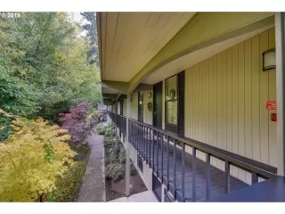 Photo #1: 19660976 Listing