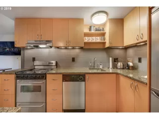 Photo #4: 19660976 Listing