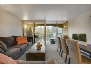 Photo #6: 19660976 Listing