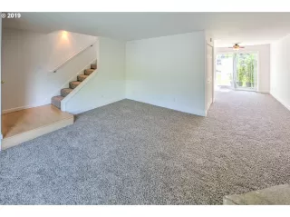 Photo #6: 19662342 Listing