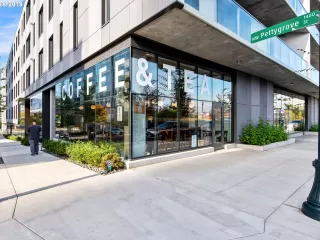 Photo #2: 19665648 Listing