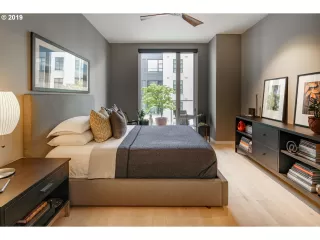 Photo #4: 19665648 Listing