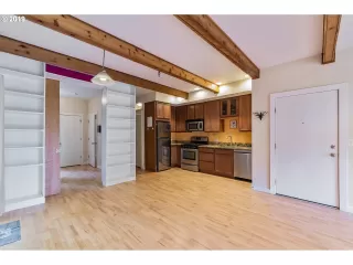 Photo #5: 19669654 Listing 