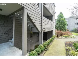 Photo #6: 19670184 Listing