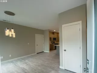 Photo #2: 19671252 Listing 