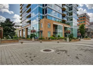 Photo #1: 19672544 Listing 