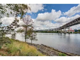 Photo #5: 19672544 Listing 