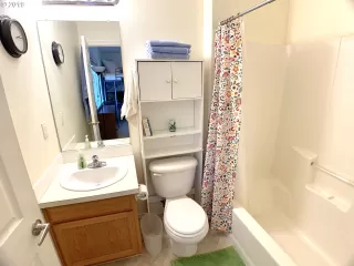 Photo #4: 19676516 Listing