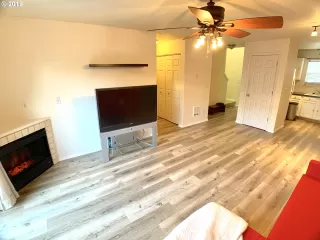 Photo #6: 19676516 Listing